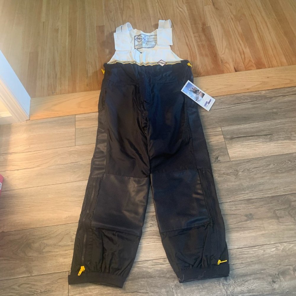 NWT SPLASH DOWN ACTIVE BOATWEAR SALOPETTE ll WATERPROOF WETSUIT/JUMPSUIT SMALL